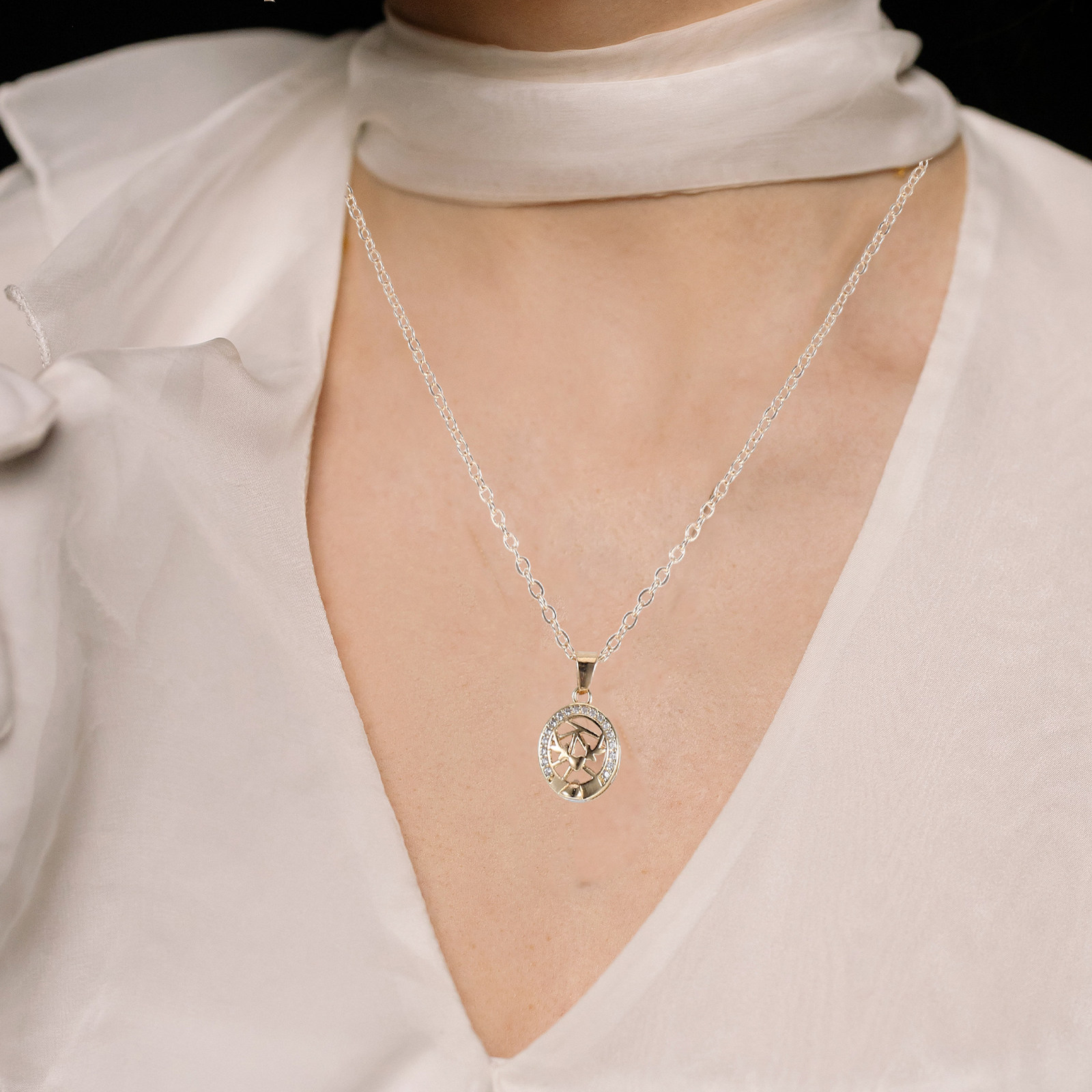 Magnetic Couple Matching Necklaces - Wielowarstwowy naszyjnik z zapięciem, pasujące łańcuszki,