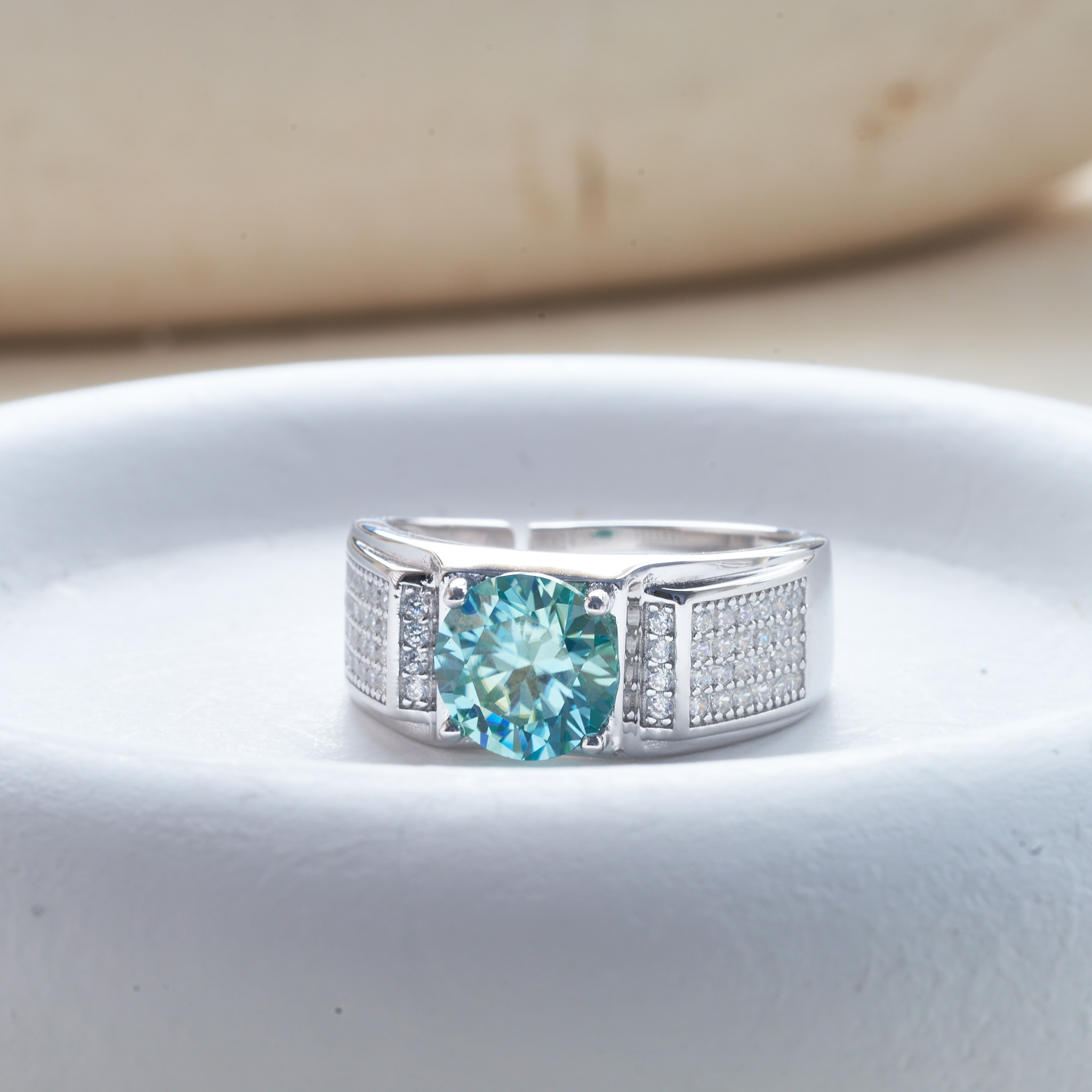1 karatowy naturalny niebieski – Moissanite Engagement Ring 1 Carat recenzja i cena